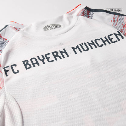 UPAMECANO #2 Bayern Munich Extérieur Maillot 2025/26 Blanc Joueur